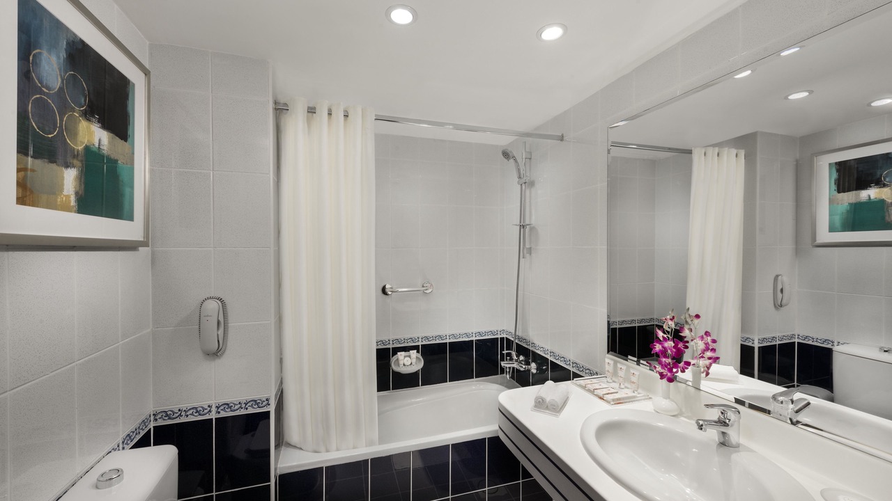 Photo of Bedroom in Bur Dubai