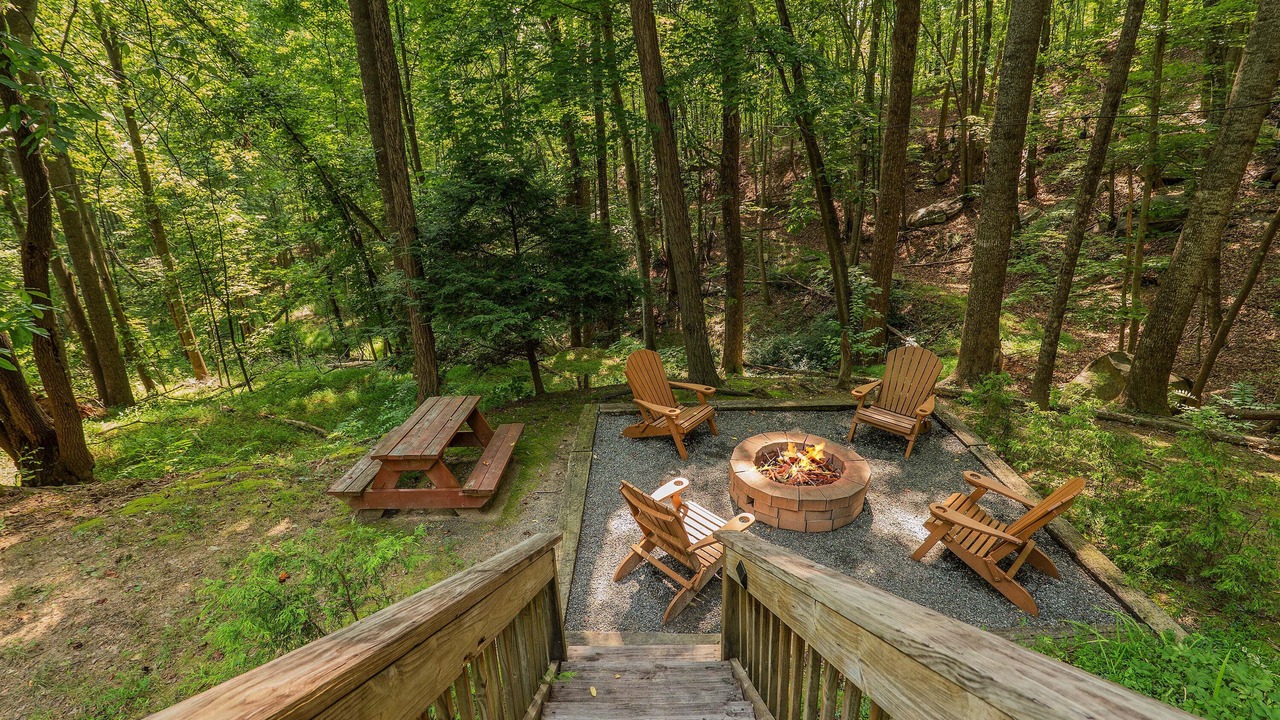 Photo of Patio Balcony in Lake Lure