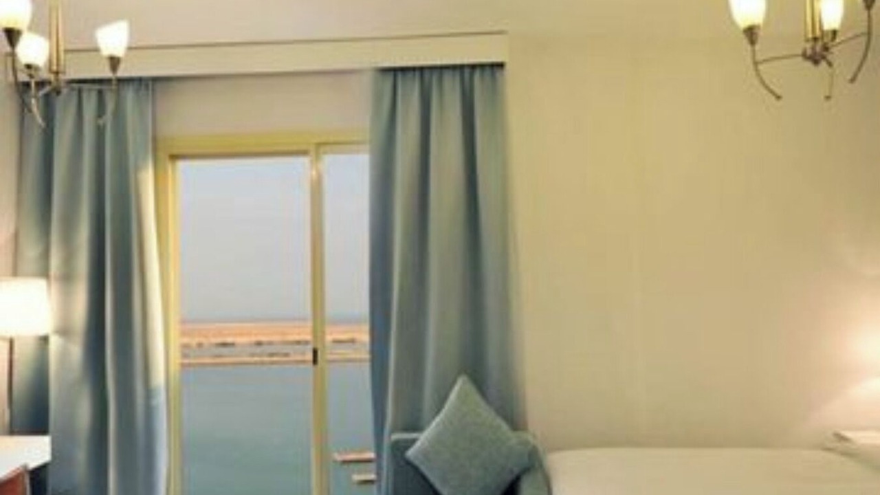 Photo of Bedroom in Mina Al Arab