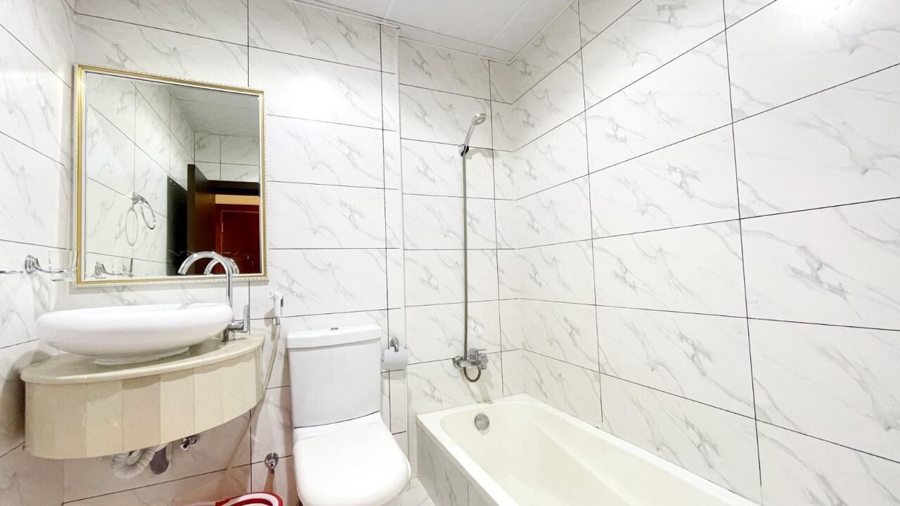 Photo of Bathroom in Dubai Sports City