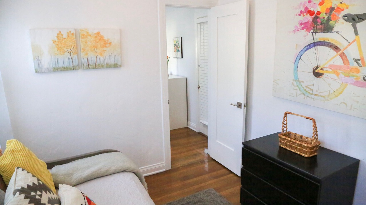 Photo of Livingroom in Beverly Grove