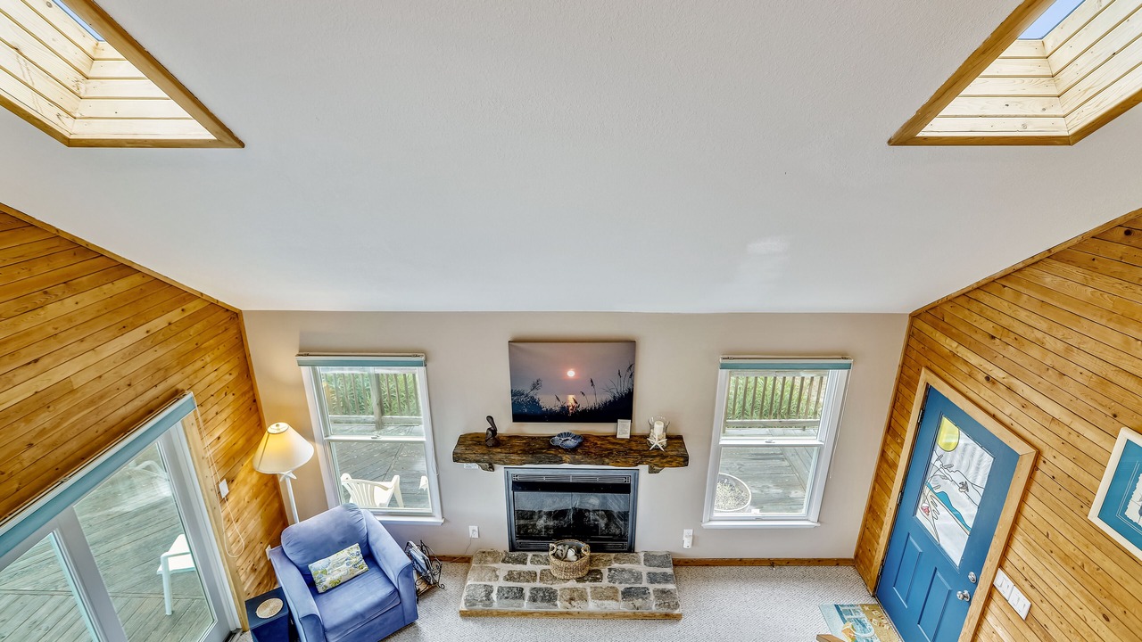 Photo of Livingroom in Whalehead Beach