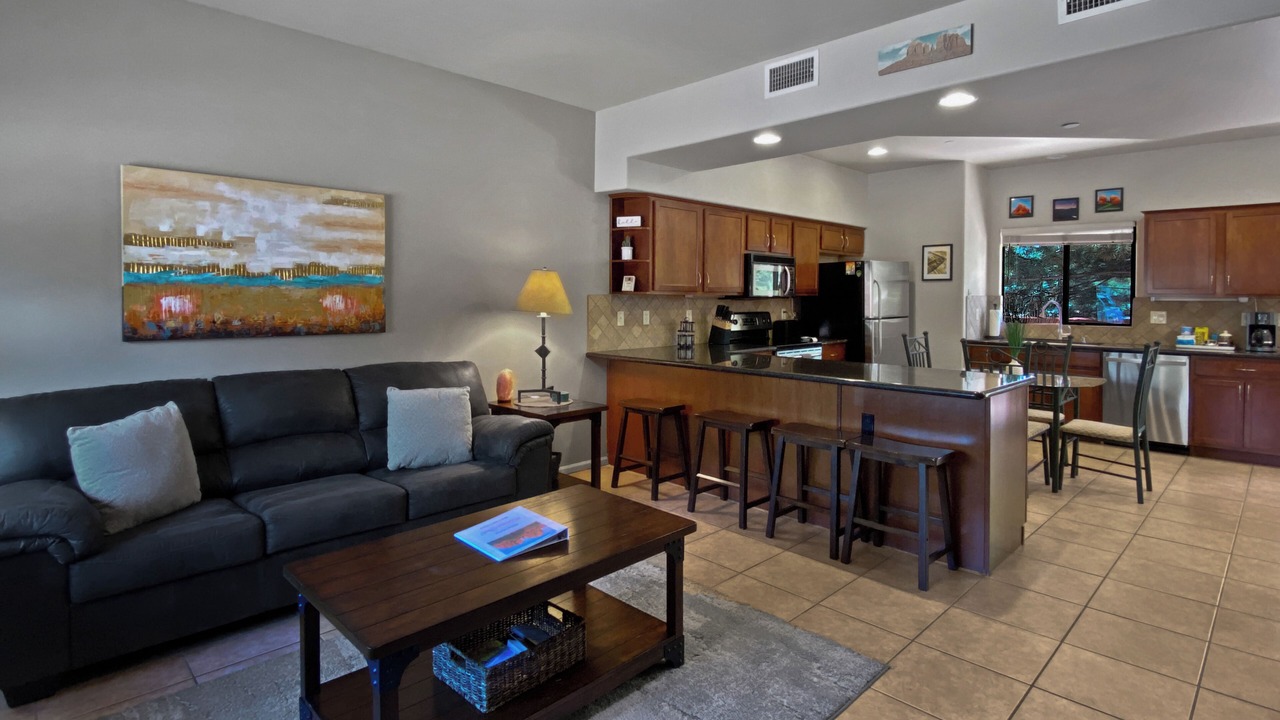 Photo of Livingroom in Oak Creek