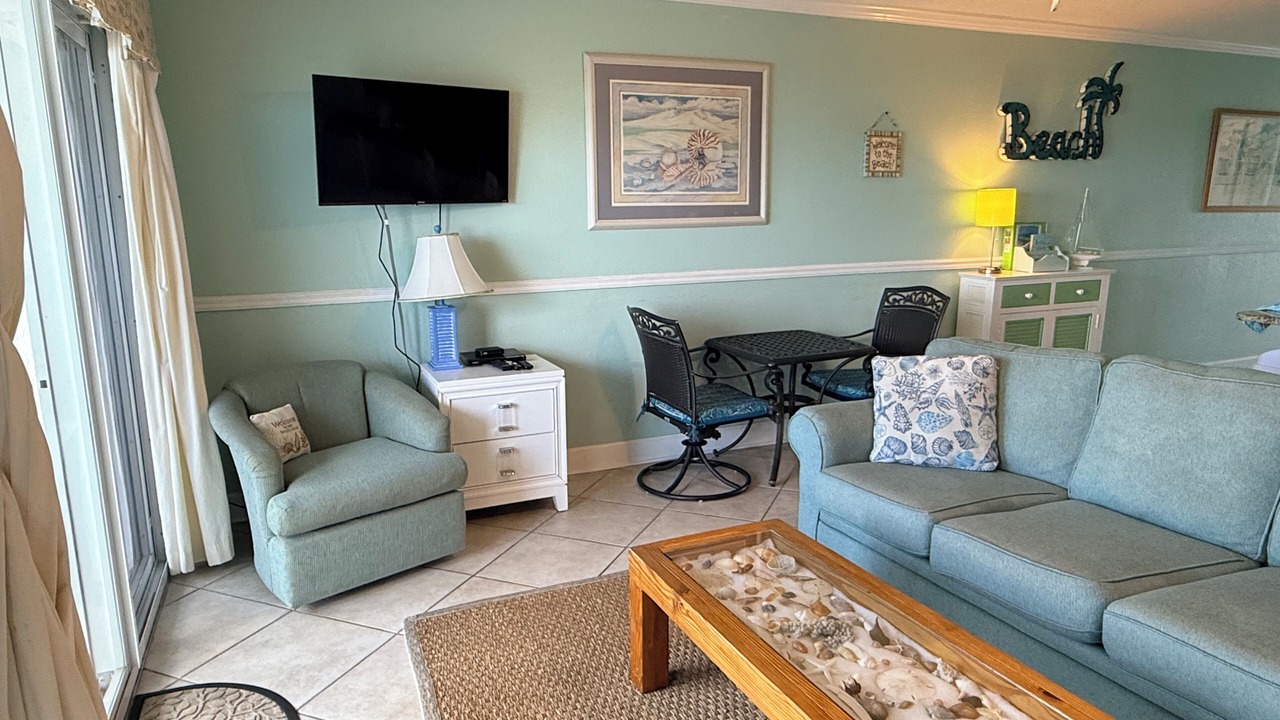 Photo of Livingroom in Fort Walton Beach