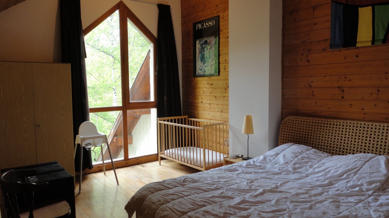 Photo of Bedroom in Allos