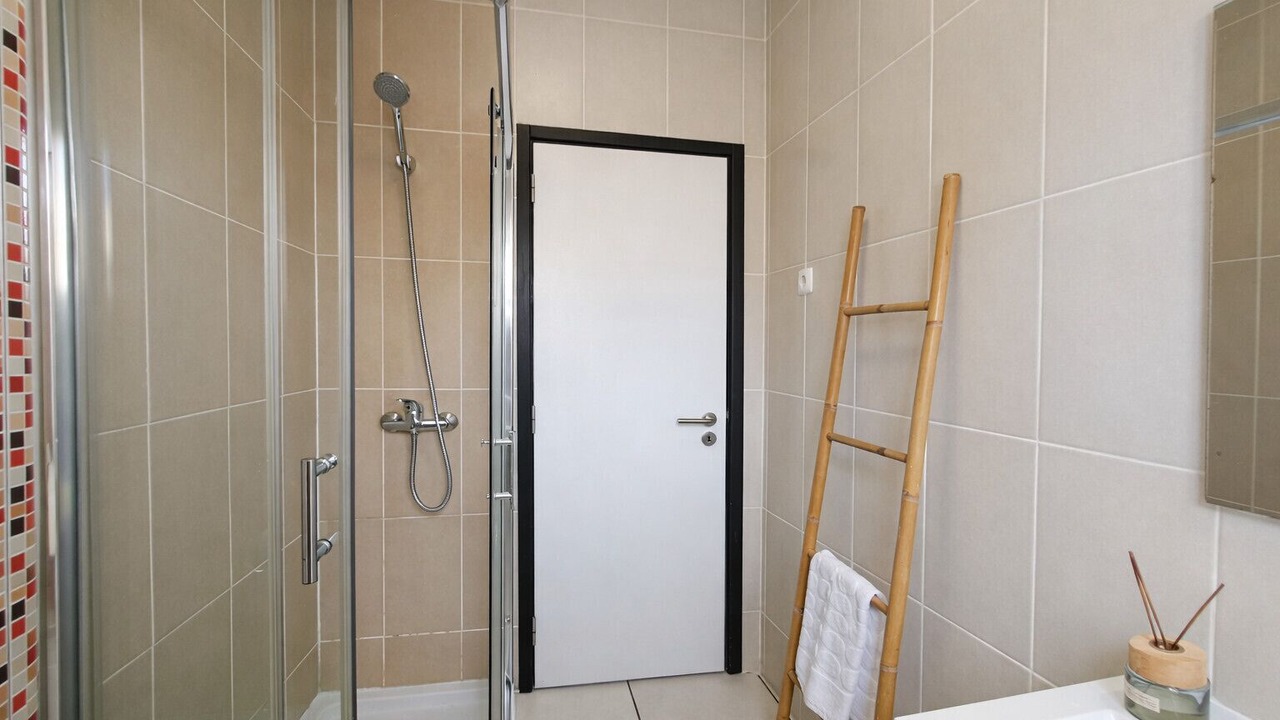 Photo of Bathroom in Gale