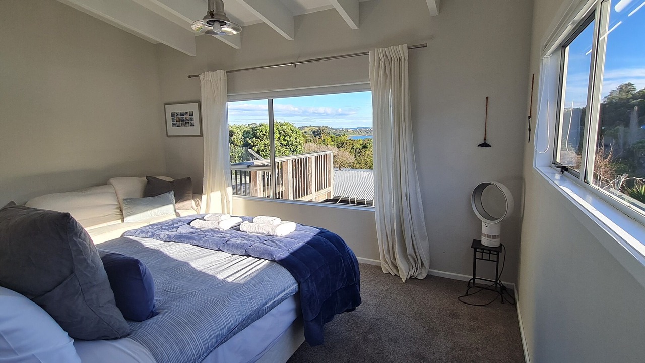 Photo of Bedroom in Surfdale