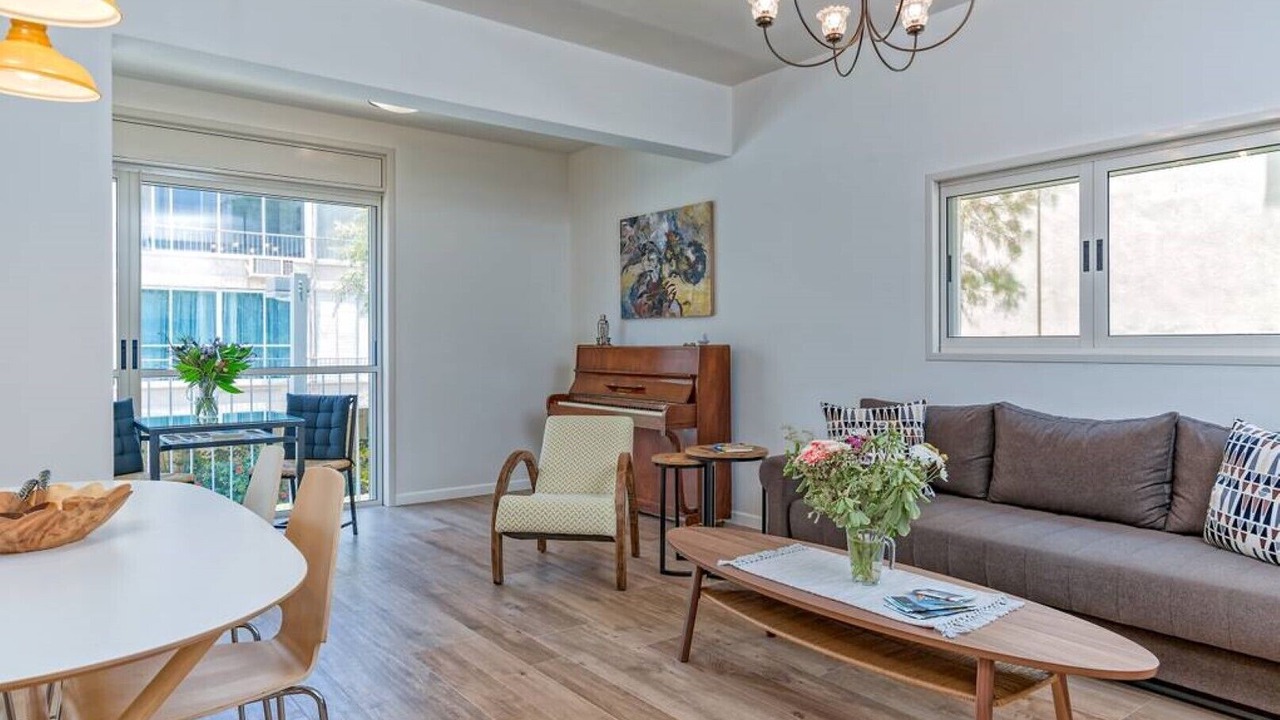 Photo of Livingroom in Old North