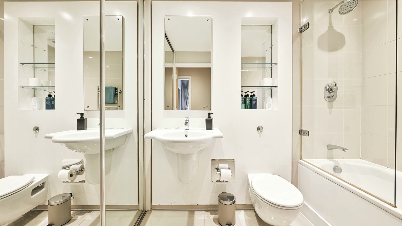 Photo of Bathroom in Tower Hill