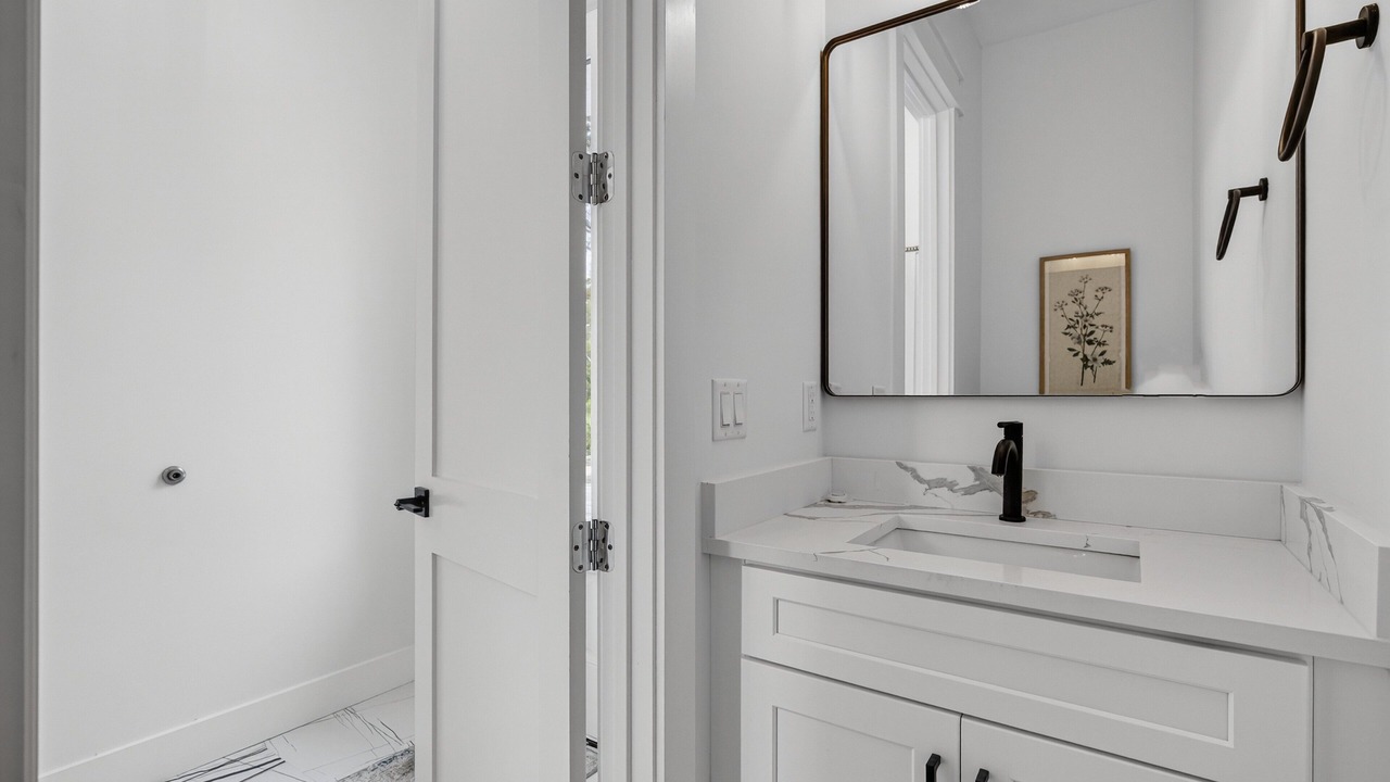 Photo of Bathroom in Gulfview Heights