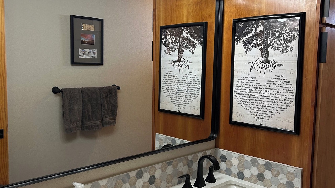 Photo of Bathroom in Serene Lakes