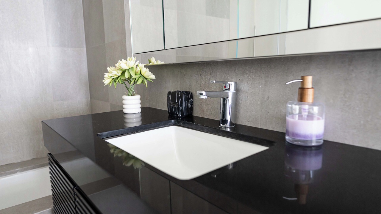 Photo of Bathroom in Tel Aviv Promenade
