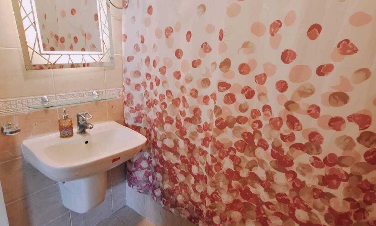 Photo of Bathroom in Suwailih