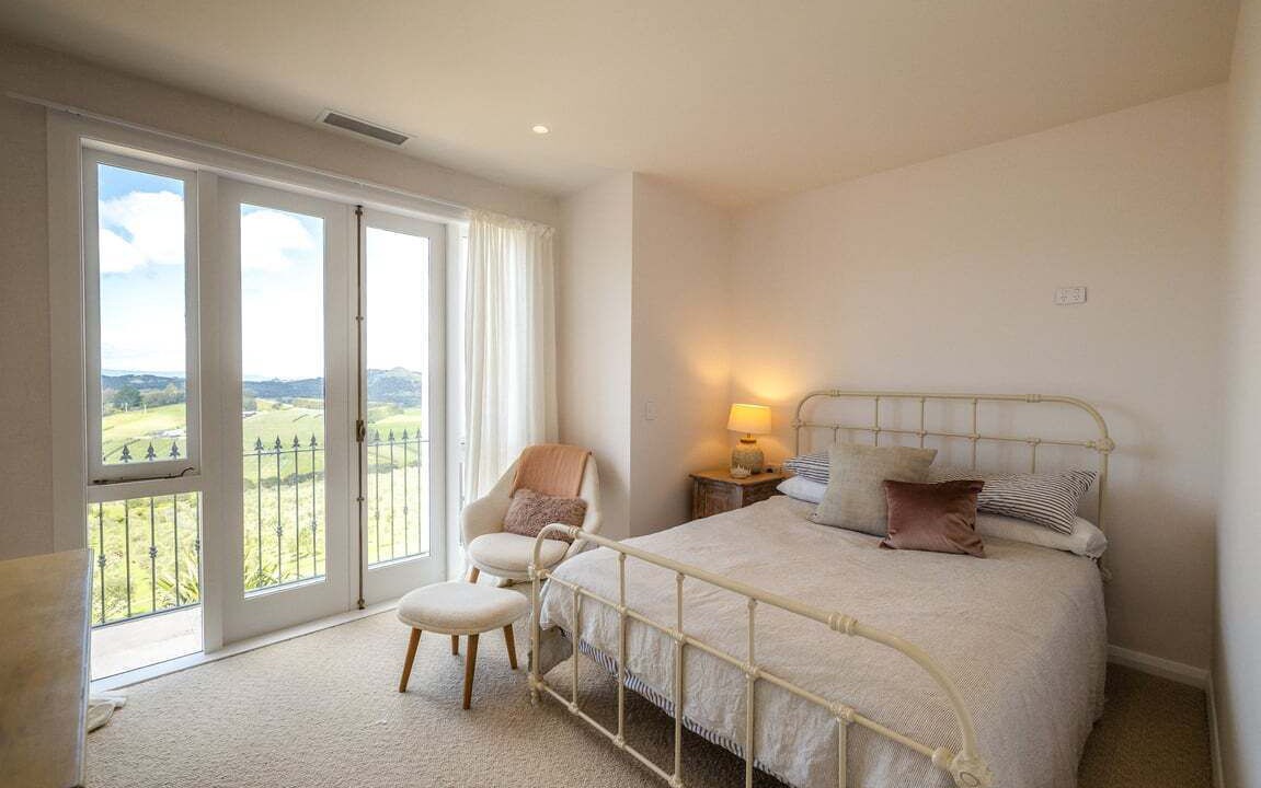 Photo of Bedroom in Onetangi