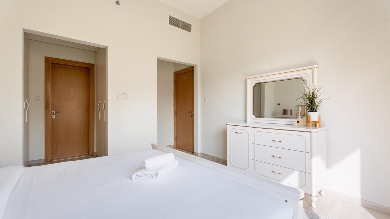 Photo of Bedroom in Jumeirah Village Circle