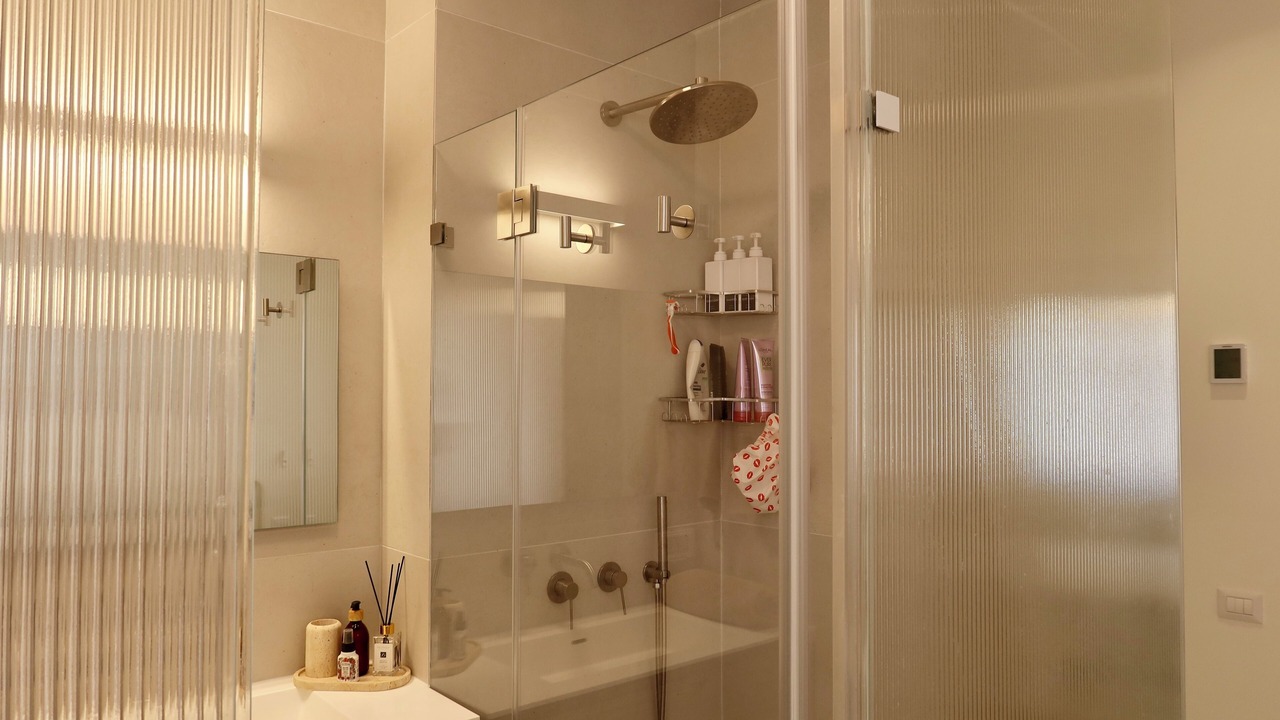 Photo of Bathroom in Kerem HaTeimanim