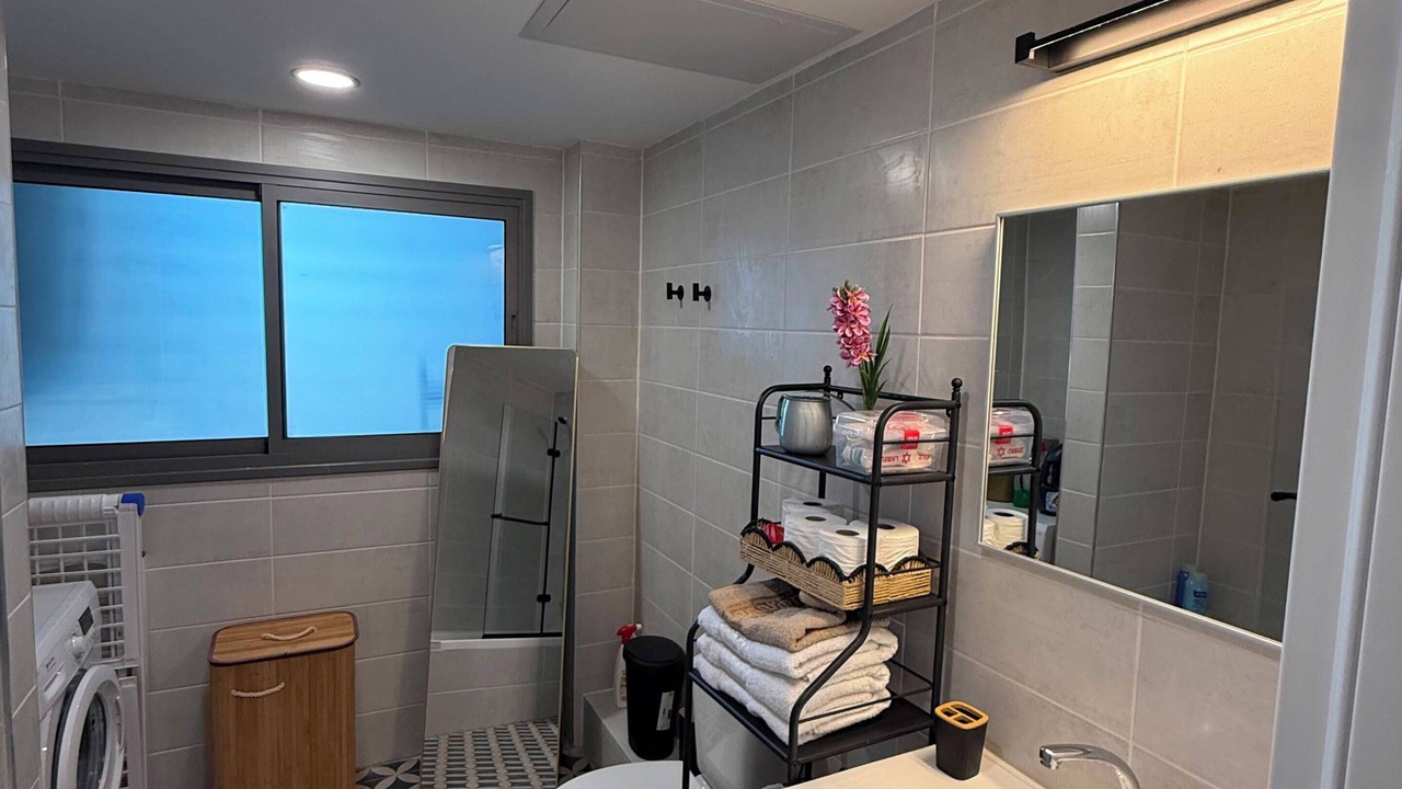 Photo of Bathroom in Kiryat Gat