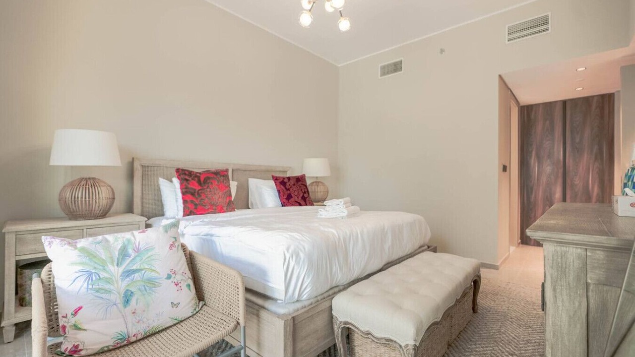 Photo of Bedroom in Discovery Gardens