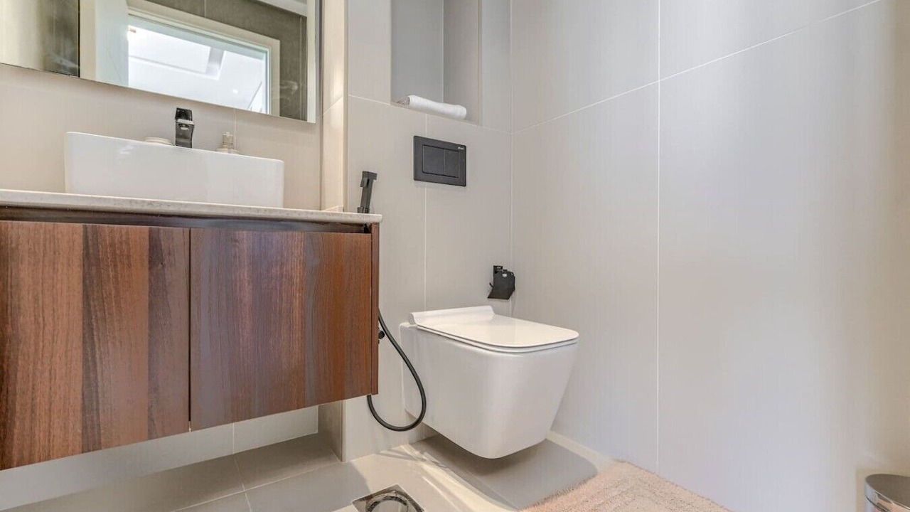 Photo of Bathroom in Discovery Gardens