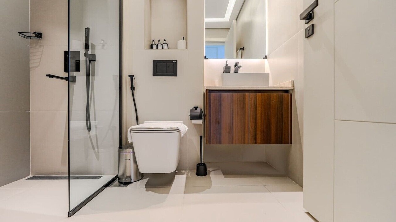 Photo of Bathroom in Discovery Gardens