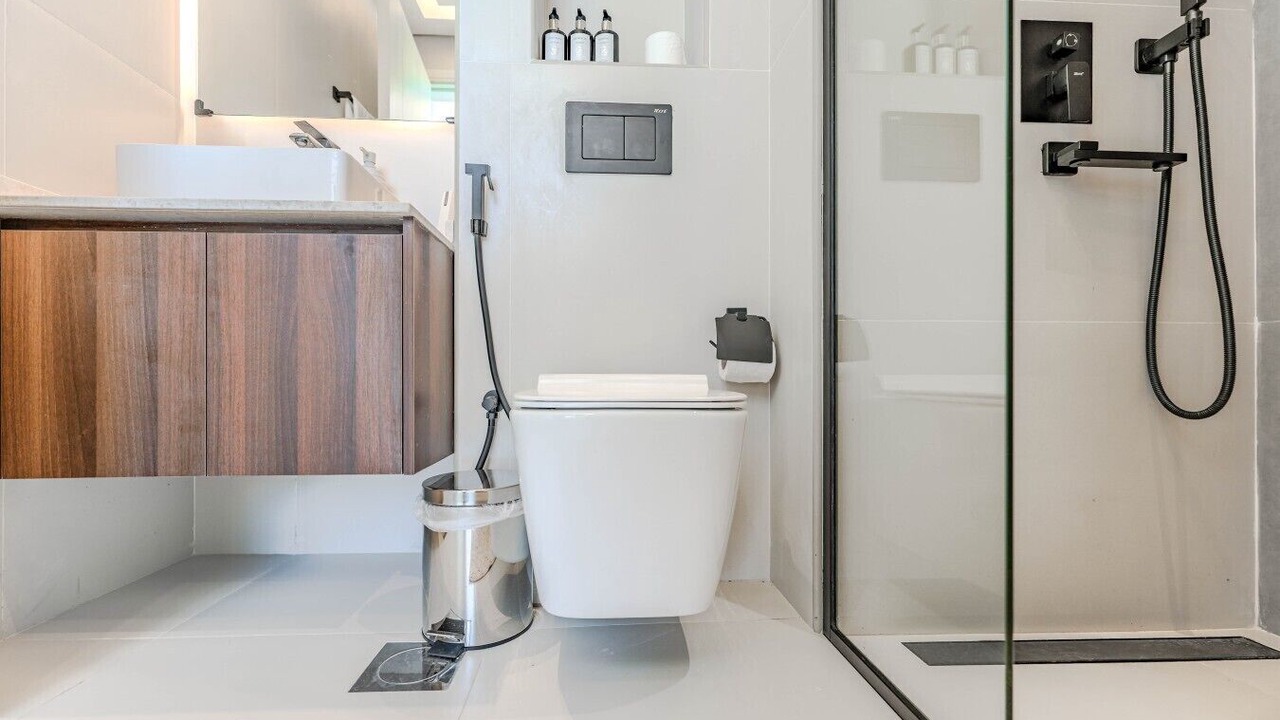 Photo of Bathroom in Discovery Gardens