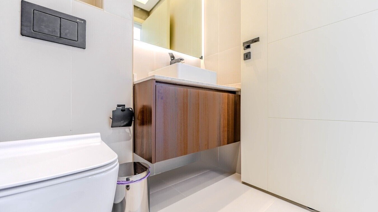 Photo of Bathroom in Discovery Gardens