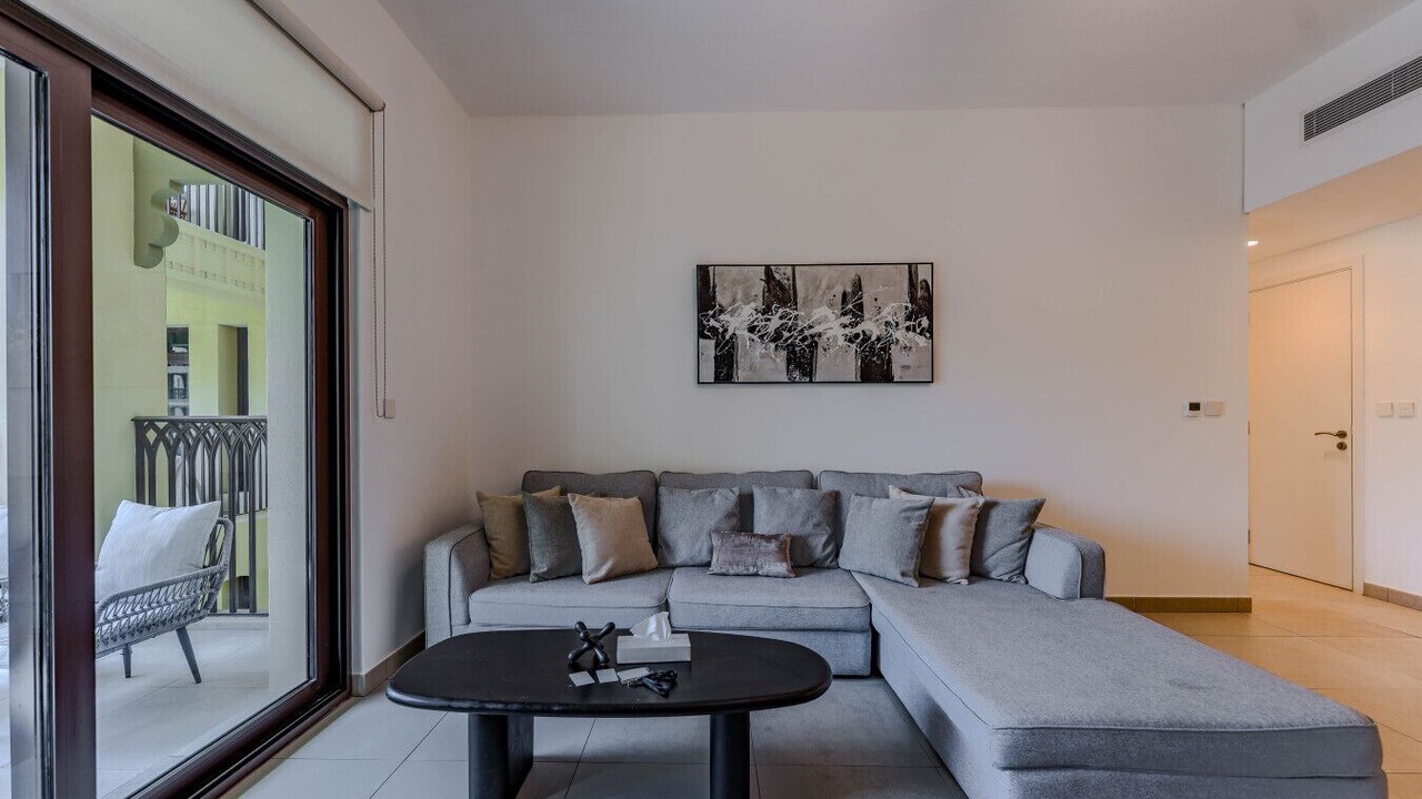 Photo of Livingroom in Umm Suqeim 3