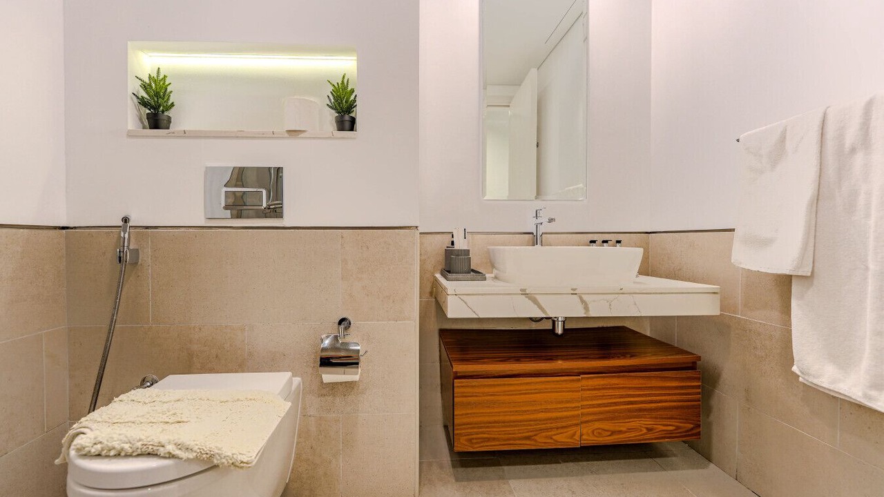 Photo of Bathroom in Umm Suqeim 3