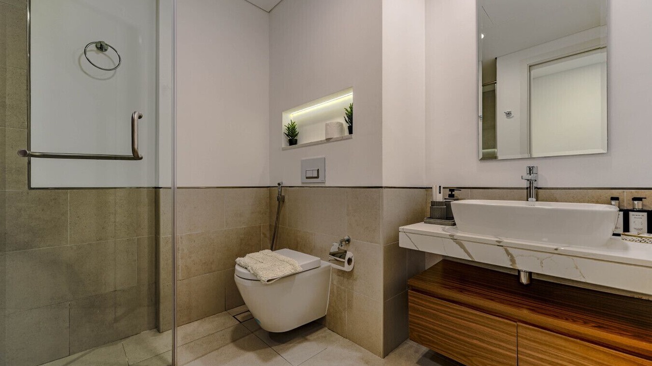 Photo of Bathroom in Umm Suqeim 3