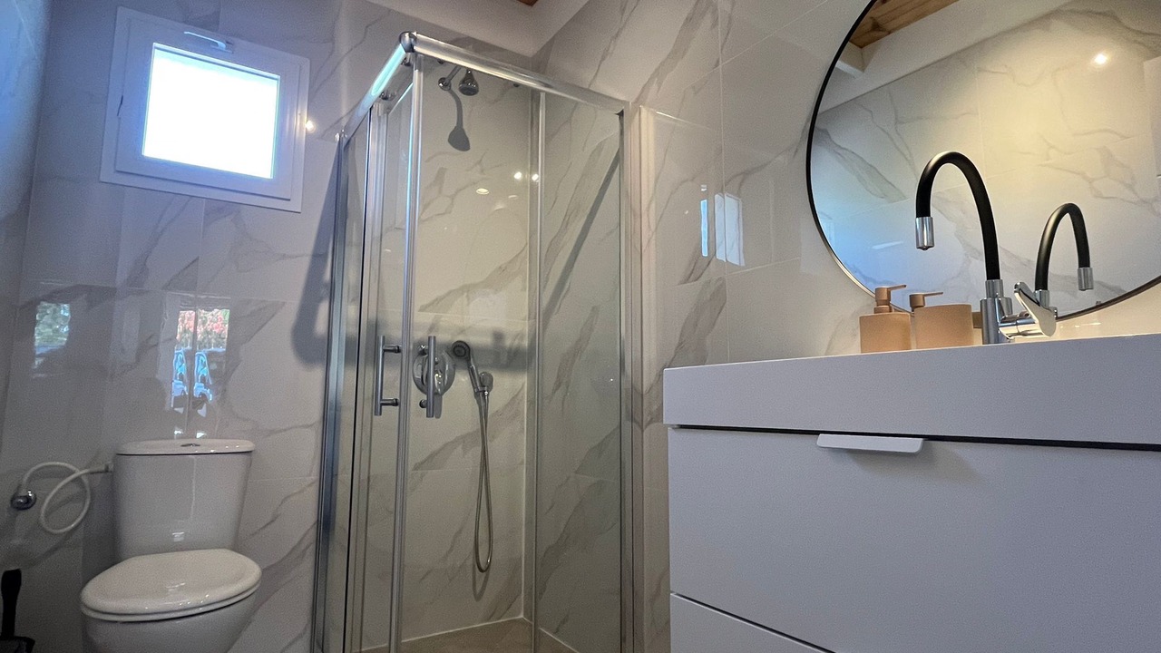 Photo of Bathroom in Ramot