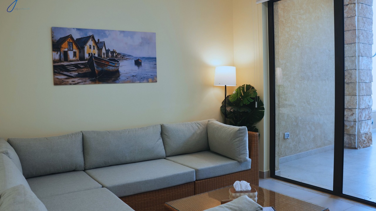 Photo of Livingroom in Sweimeh