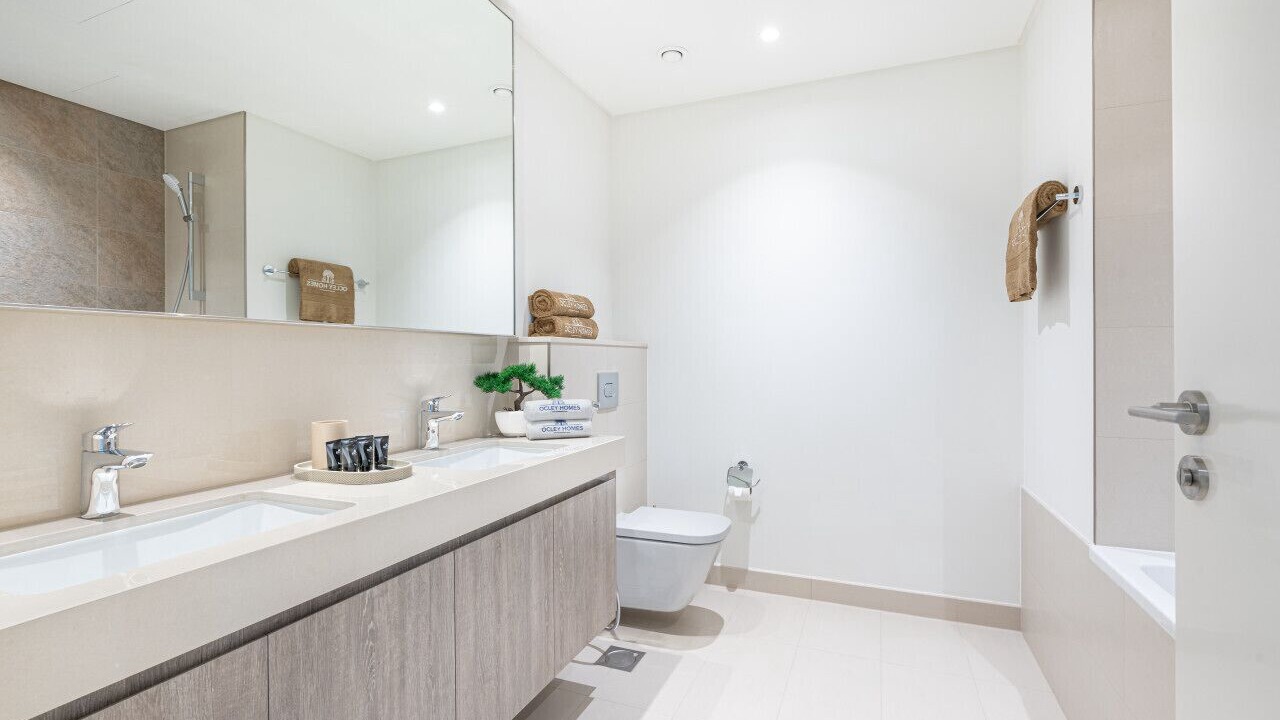 Photo of Bathroom in Za'abeel 2