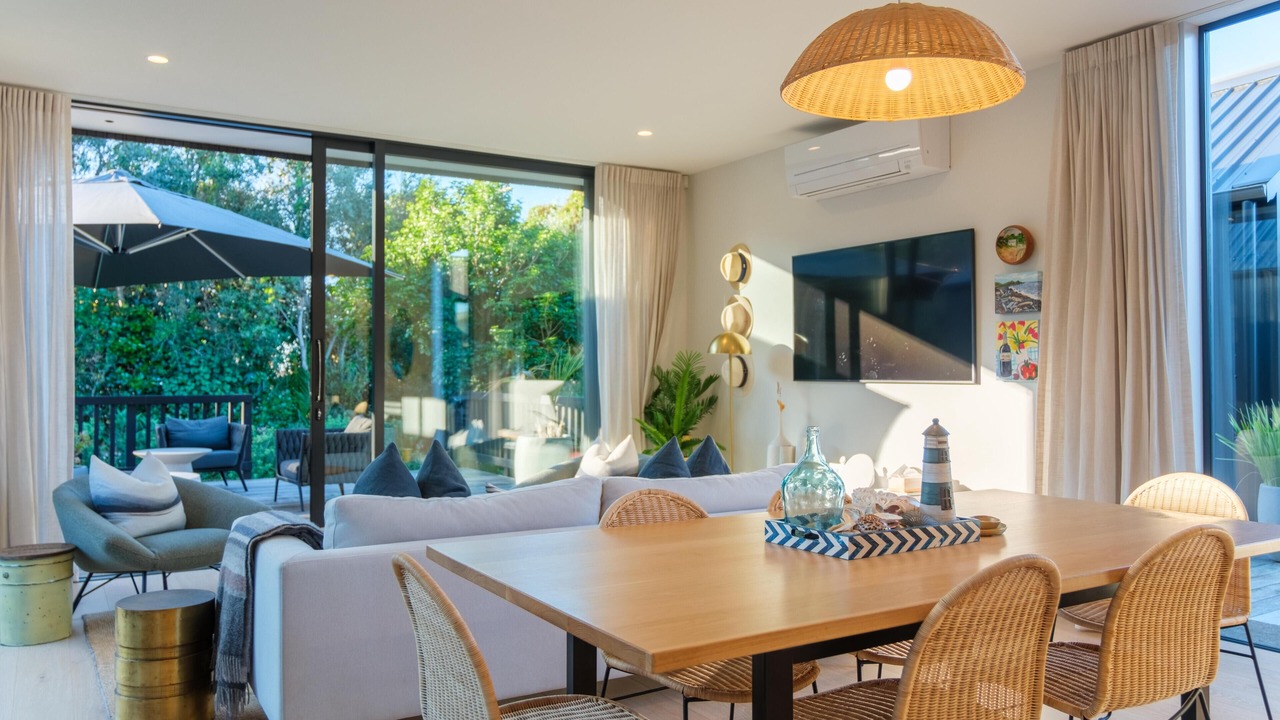 Photo of Livingroom in Onetangi