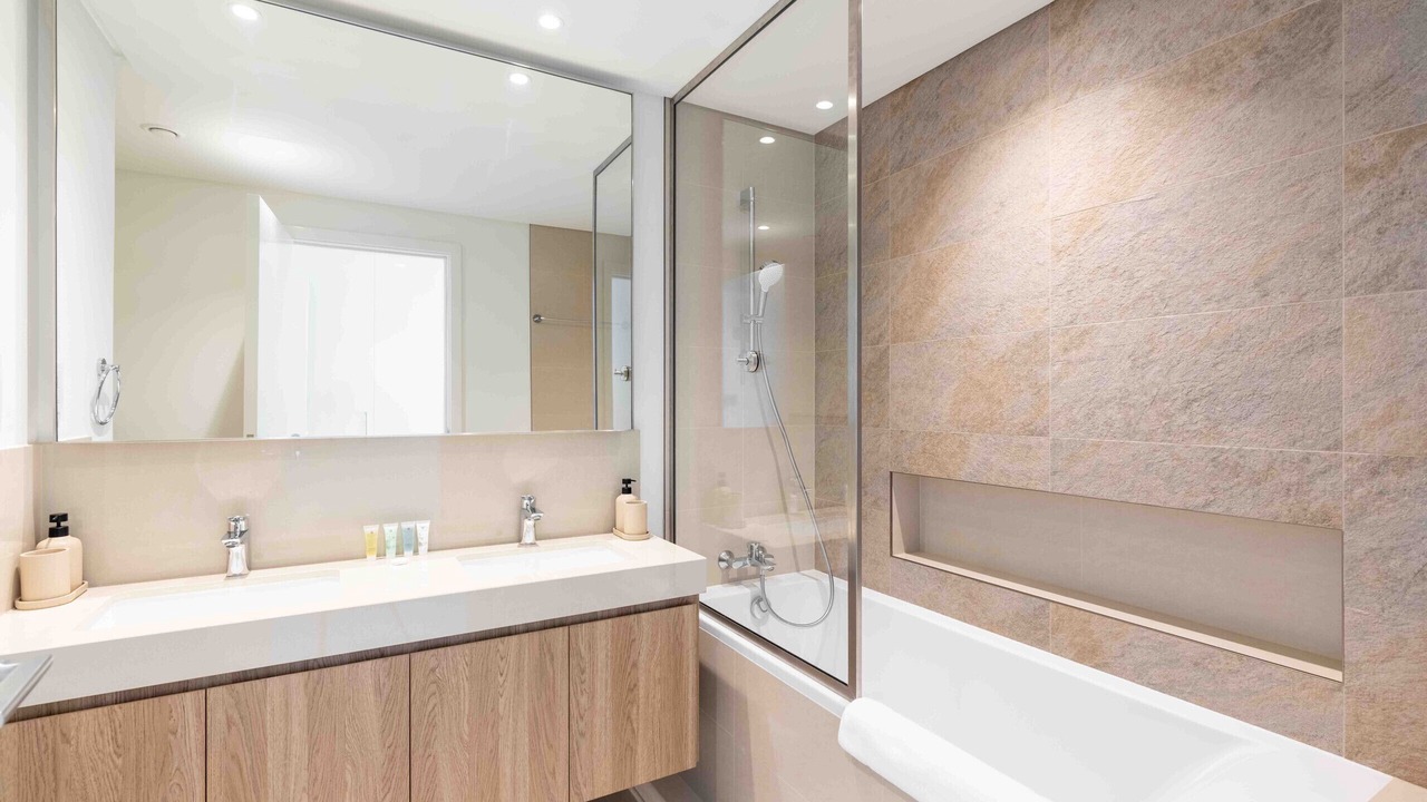 Photo of Bathroom in Za'abeel 2