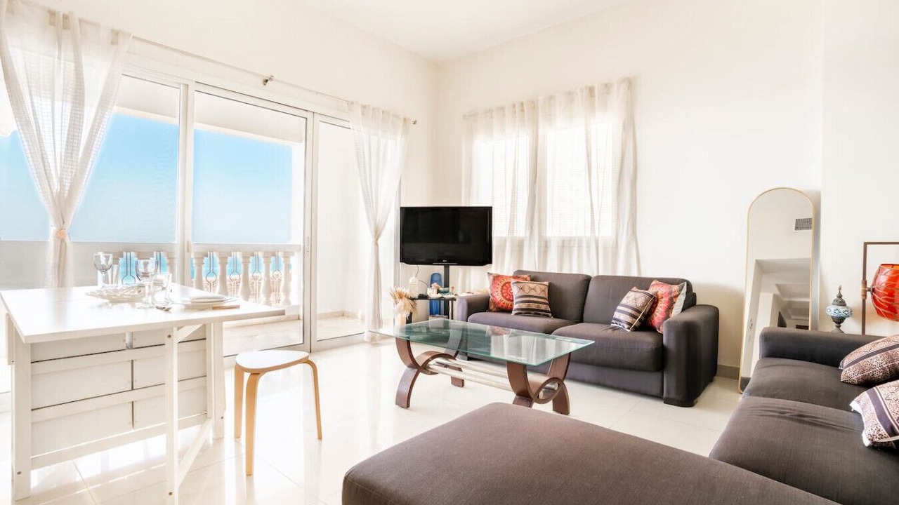 Photo of Livingroom in Al Hamra Village