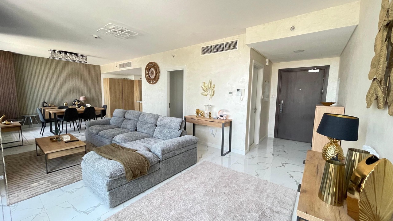 Photo of Livingroom in Al Raha Beach
