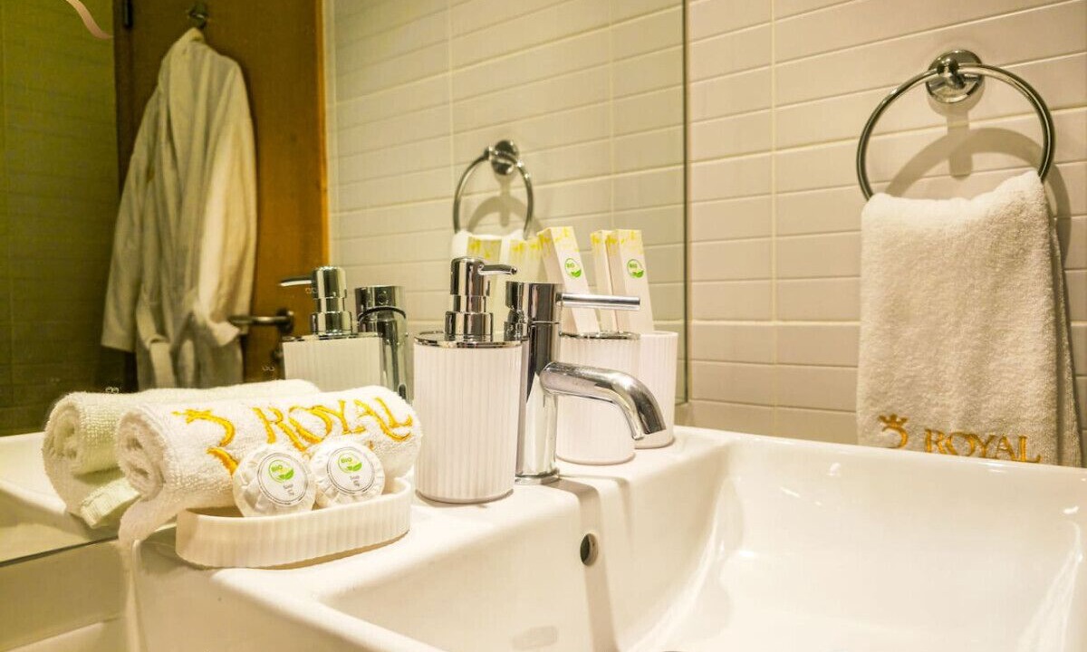 Photo of Bathroom in Al Raha Beach