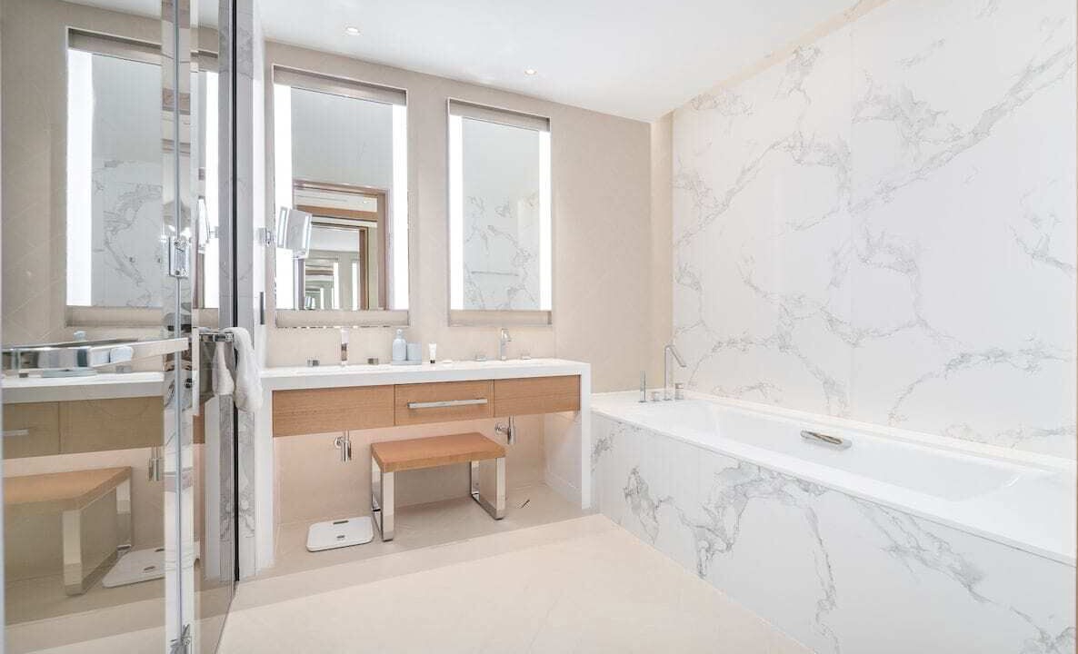 Photo of Bathroom in Downtown Dubai