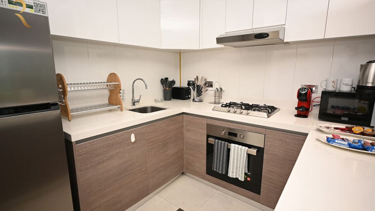 Photo of Kitchen in Al Bandar
