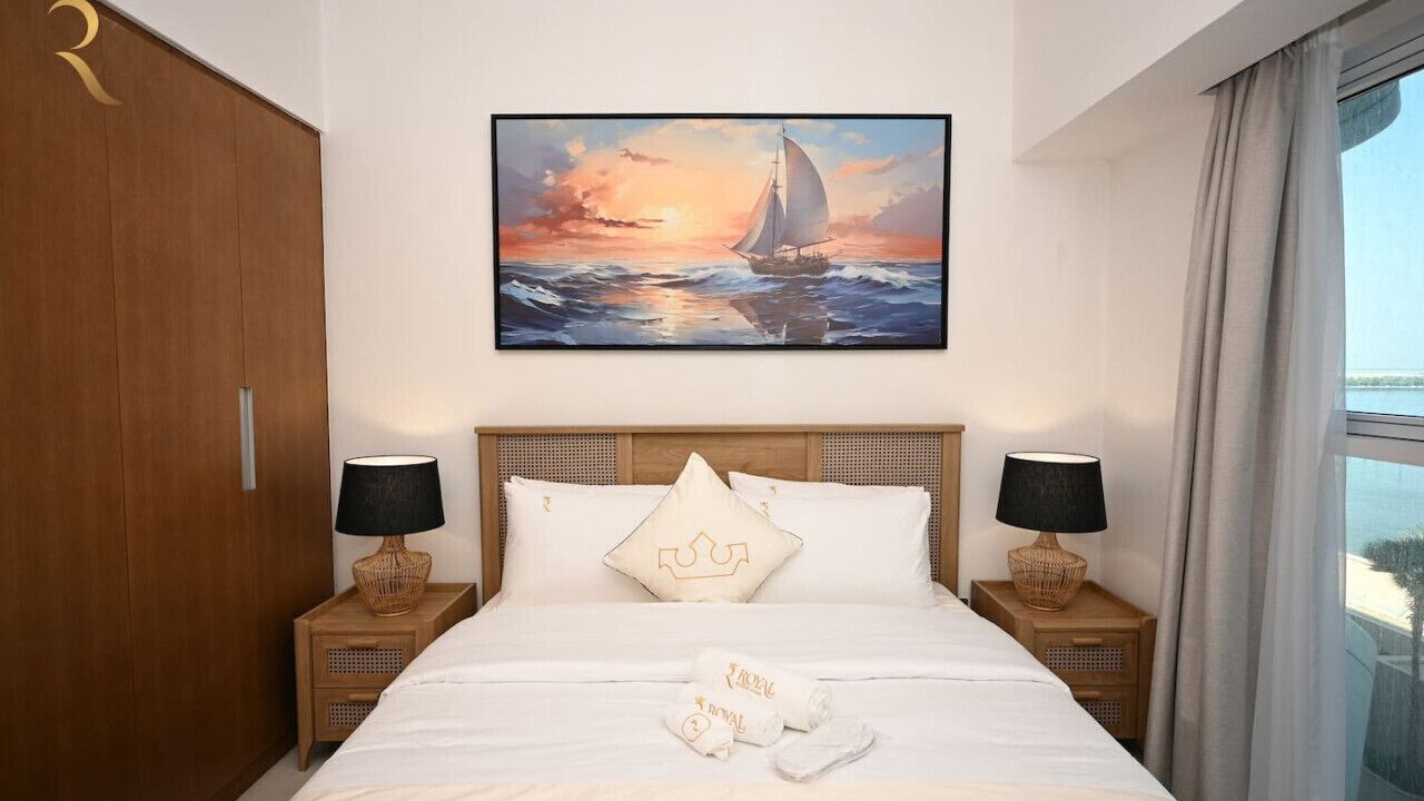 Photo of Bedroom in Al Bandar