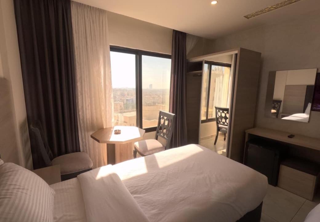 Photo of Bedroom in Al Jubeiha