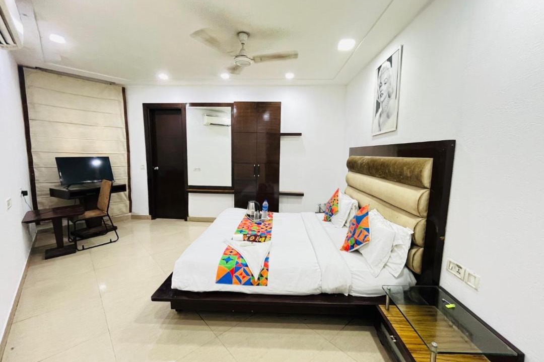 Photo of Bedroom in Kalkaji