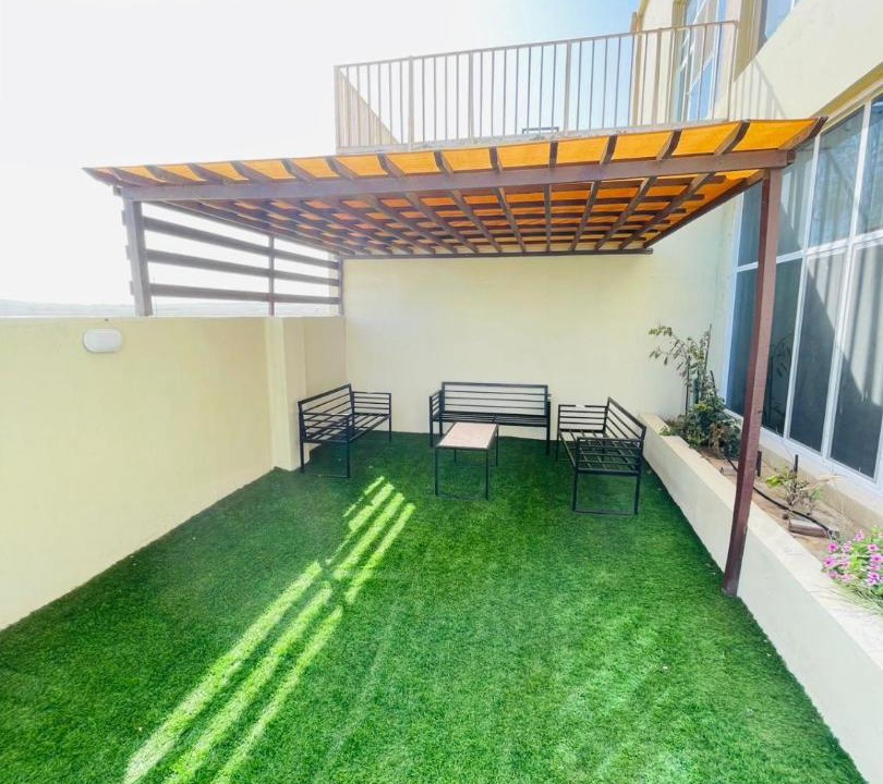 Photo of Patio Balcony in Al Ashkharah