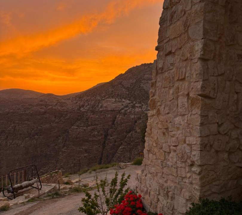Photo of Others in Dana
