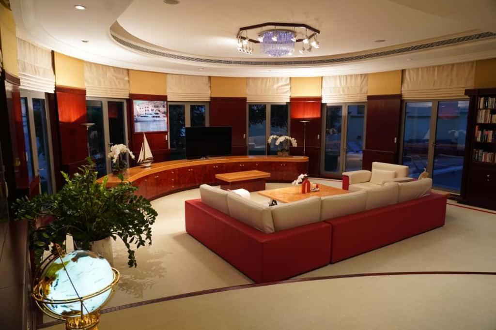 Photo of Others in Palm Jumeirah