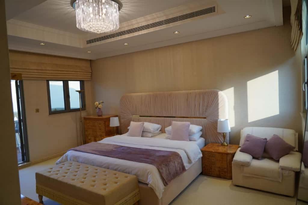 Photo of Others in Palm Jumeirah