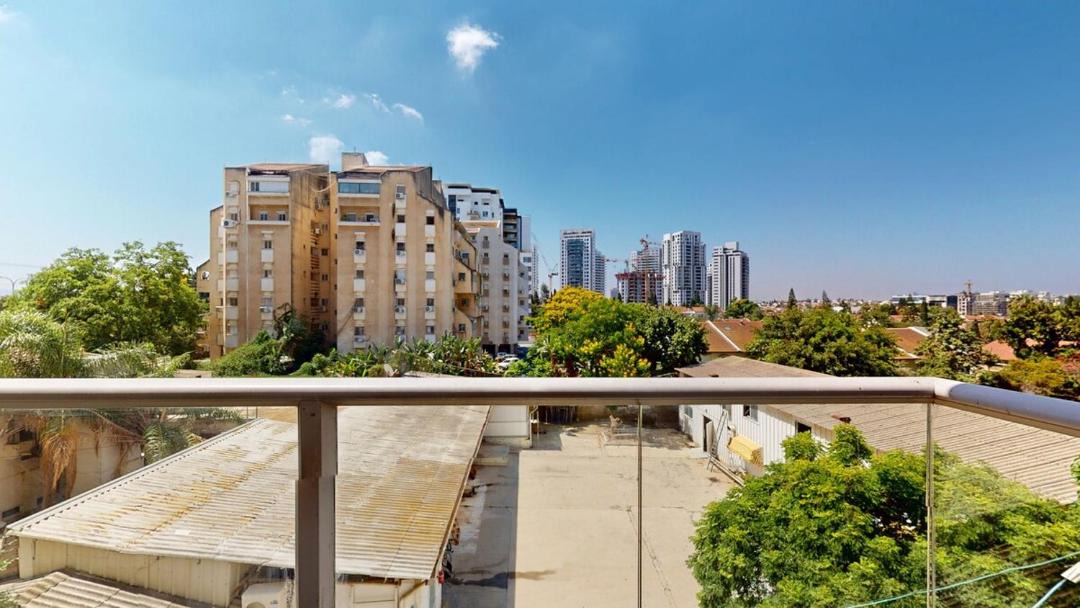 Photo of Others in Hod HaSharon
