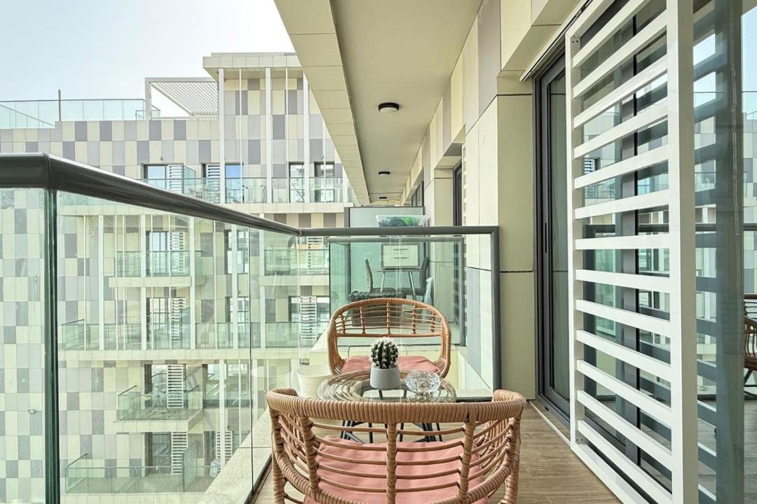 Photo of Patio Balcony in Al Raha Beach