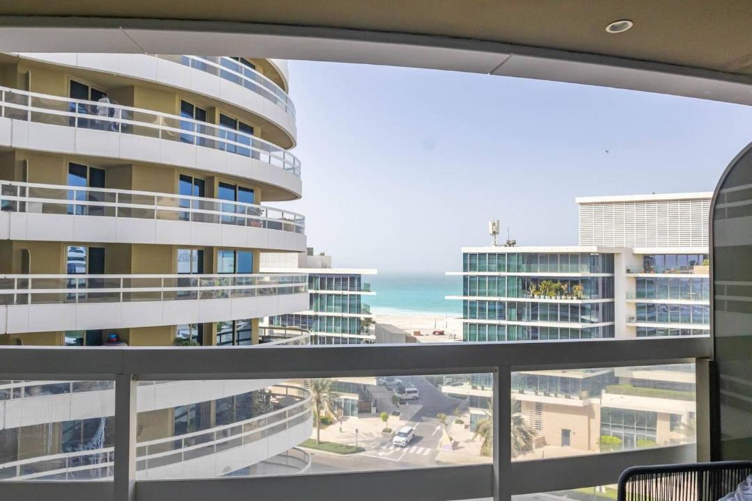 Photo of Patio Balcony in Saadiyat Cultural District