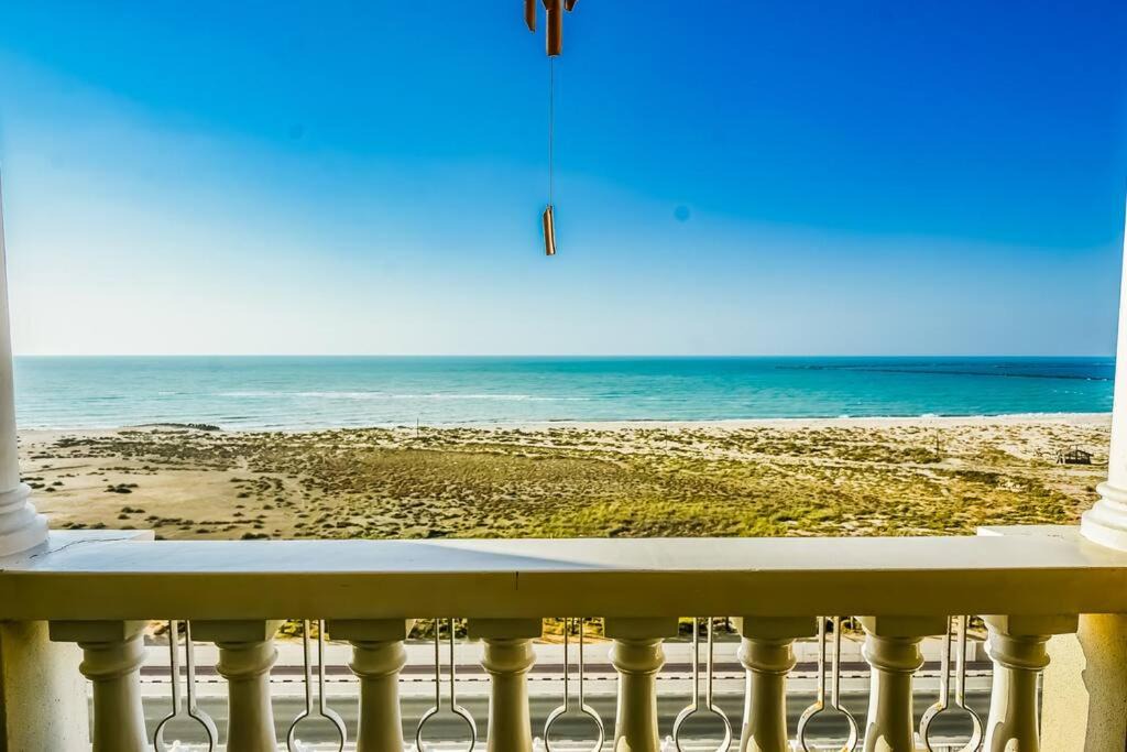 Photo of Patio Balcony in Al Hamra Village